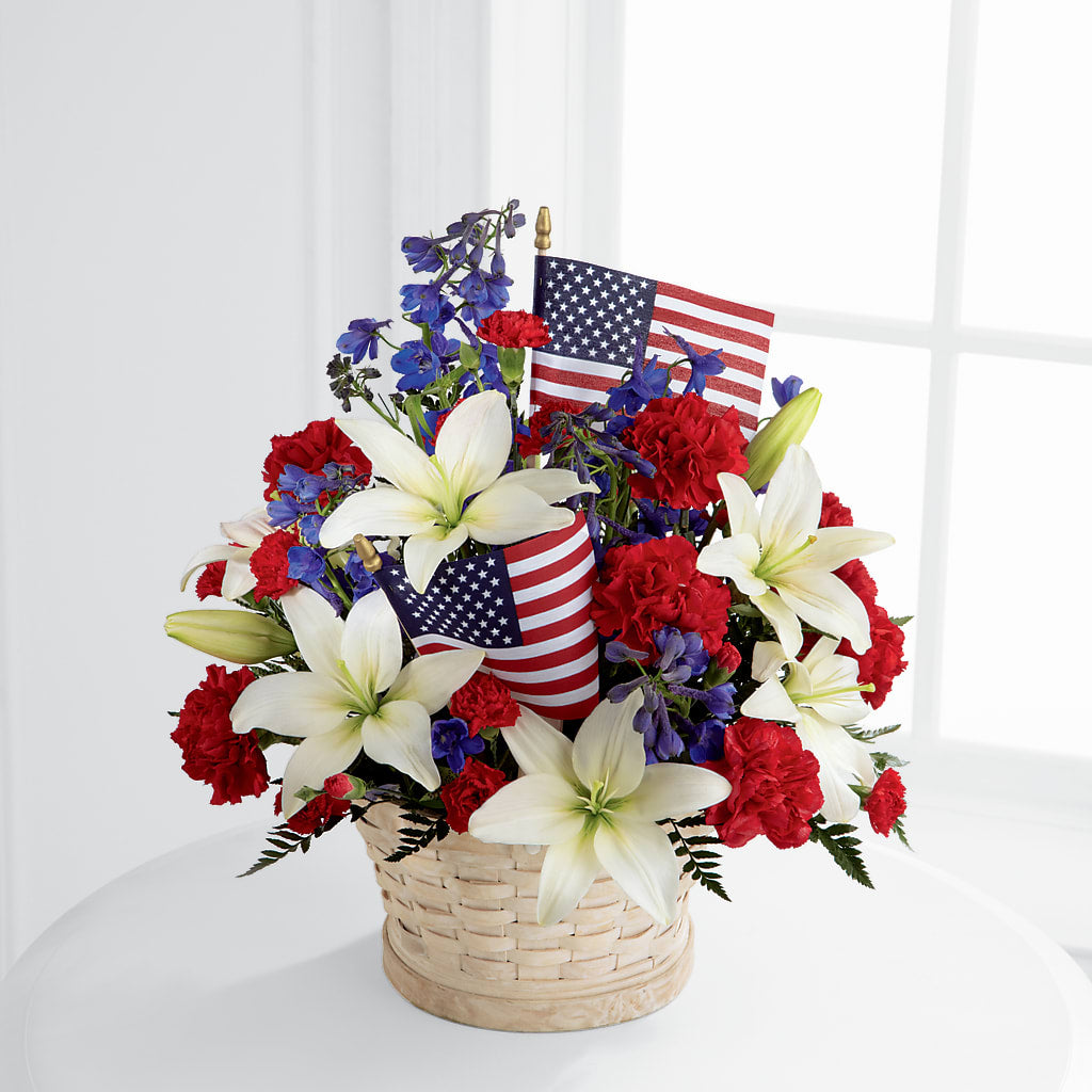 American Glory Bouquet – CHET & LEONA'S FLORAL SHOP, Milwaukee WI