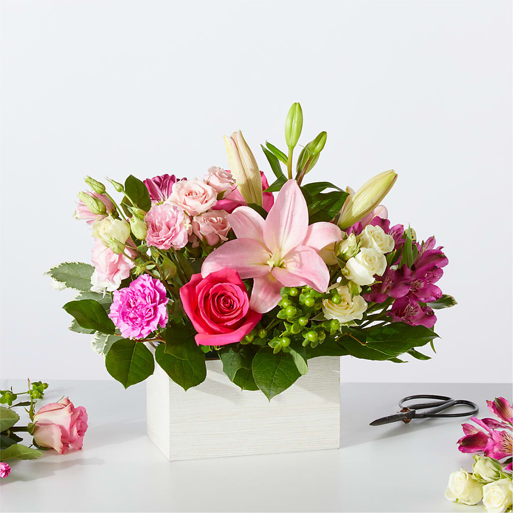 Sweetberry Box – A Florist Original – CHET & LEONA'S FLORAL SHOP, Milwaukee WI