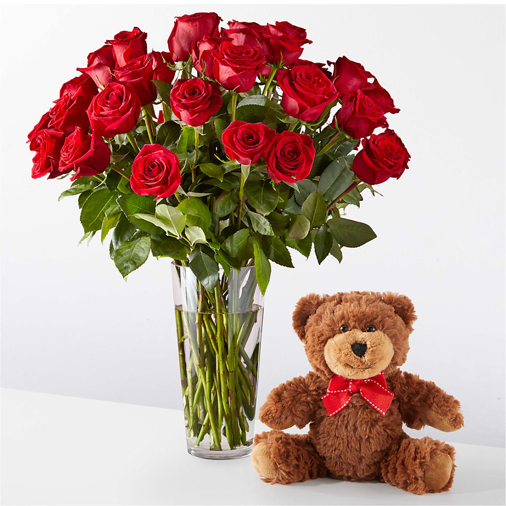 Romantic Long Stem Red Rose Bouquet Bundles – CHET & LEONA'S FLORAL SHOP, Milwaukee WI