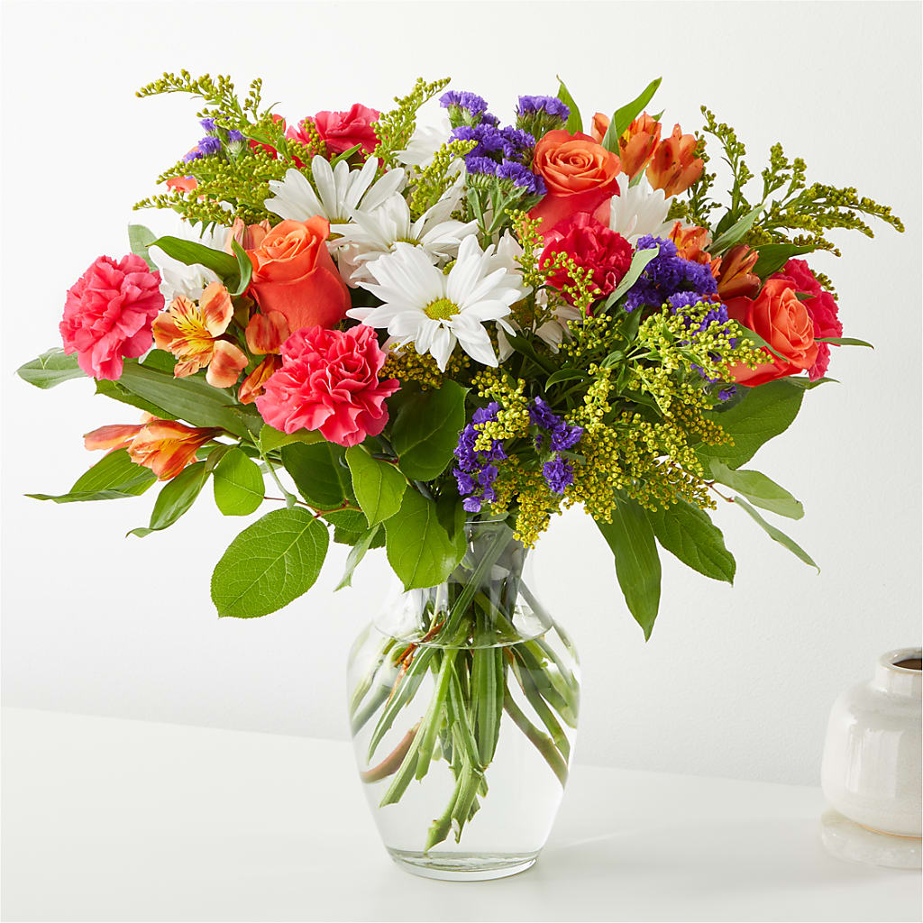 Oopsie Daisy Bouquet – CHET & LEONA'S FLORAL SHOP, Milwaukee WI