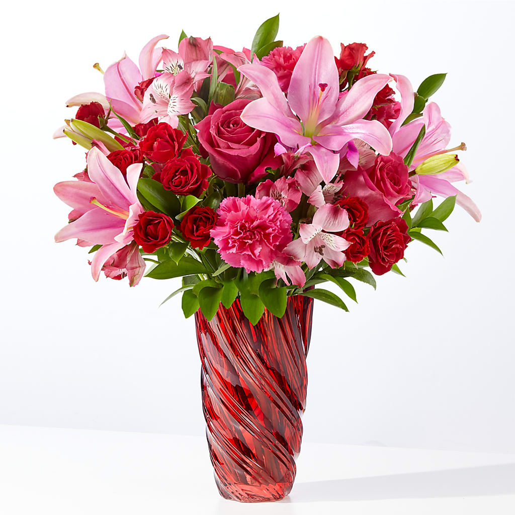 In Love Bouquet with Luxe Swirl Vase – CHET & LEONA'S FLORAL SHOP, Milwaukee WI