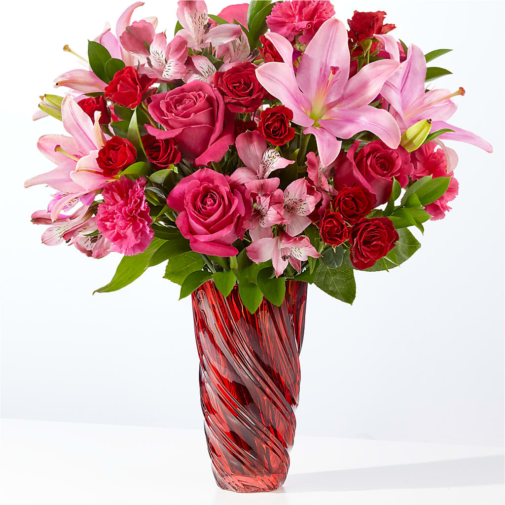 In Love Bouquet with Luxe Swirl Vase – CHET & LEONA'S FLORAL SHOP, Milwaukee WI