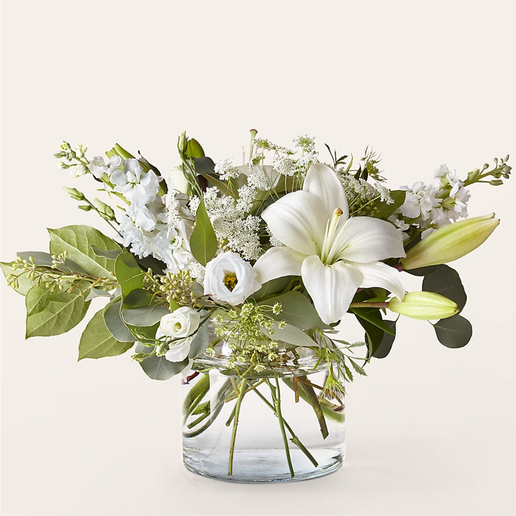 Alluring Elegance Bouquet – CHET & LEONA'S FLORAL SHOP, Milwaukee WI
