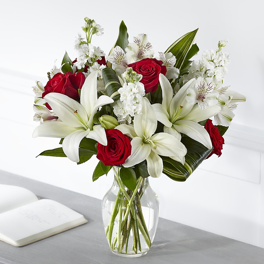 Loving Respect Bouquet – CHET & LEONA'S FLORAL SHOP, Milwaukee WI