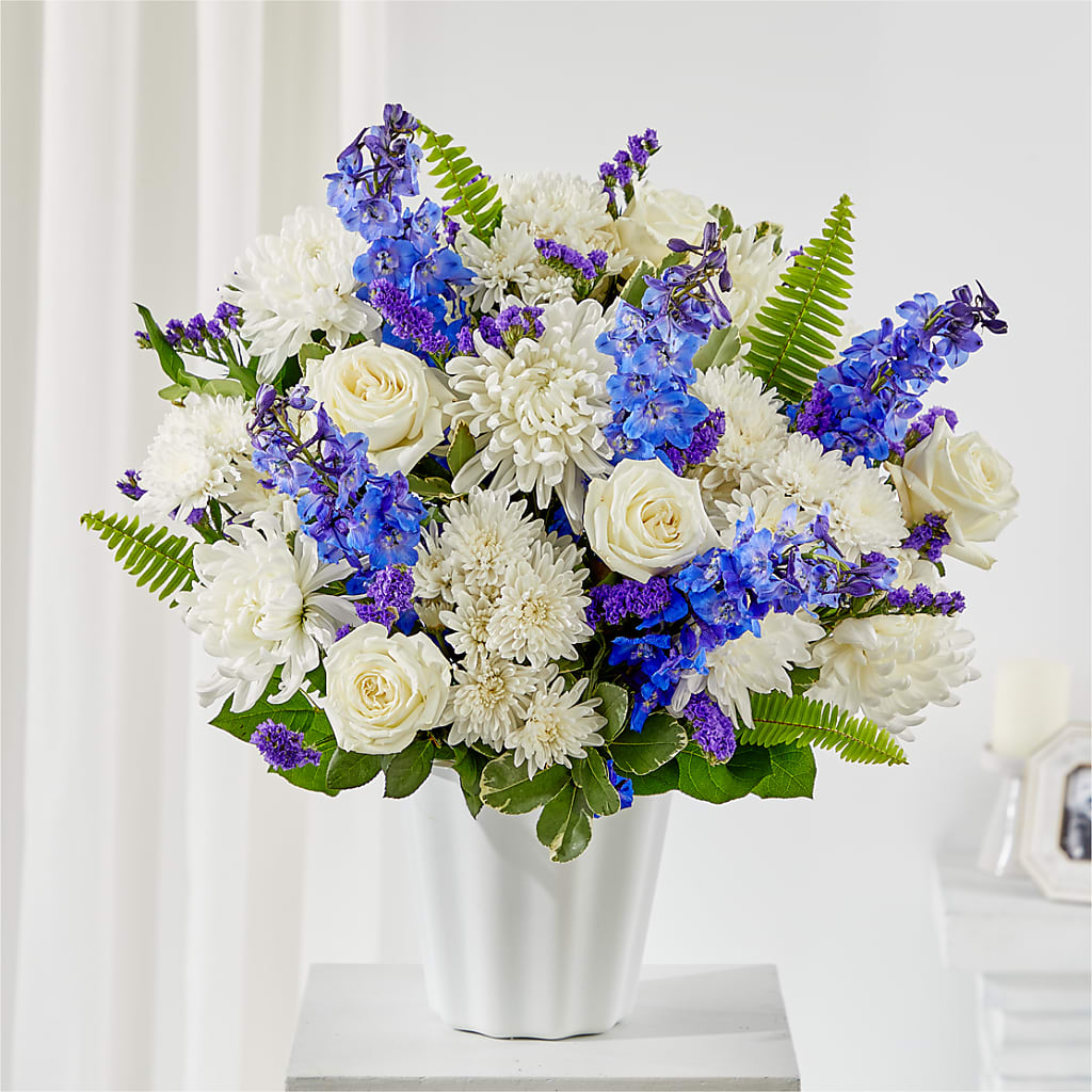 Hold Dear Tabletop Basket – CHET & LEONA'S FLORAL SHOP, Milwaukee WI