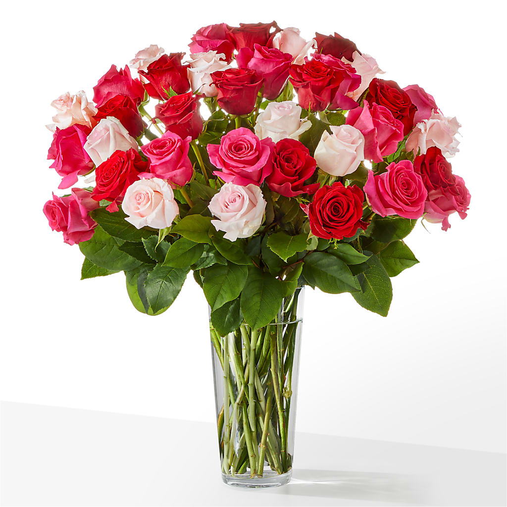 Charming Rose Bouquet – CHET & LEONA'S FLORAL SHOP, Milwaukee WI