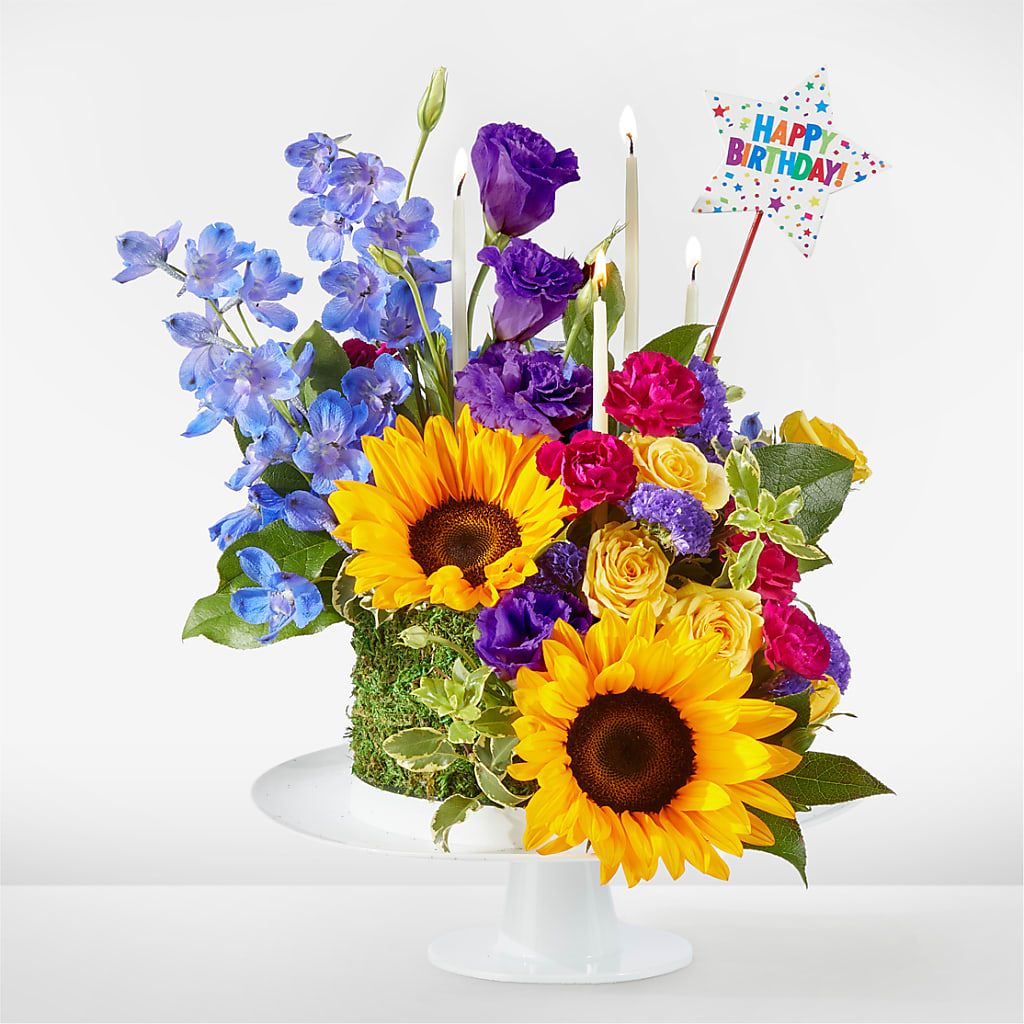 Star of the Day Floral Cake – CHET & LEONA'S FLORAL SHOP, Milwaukee WI