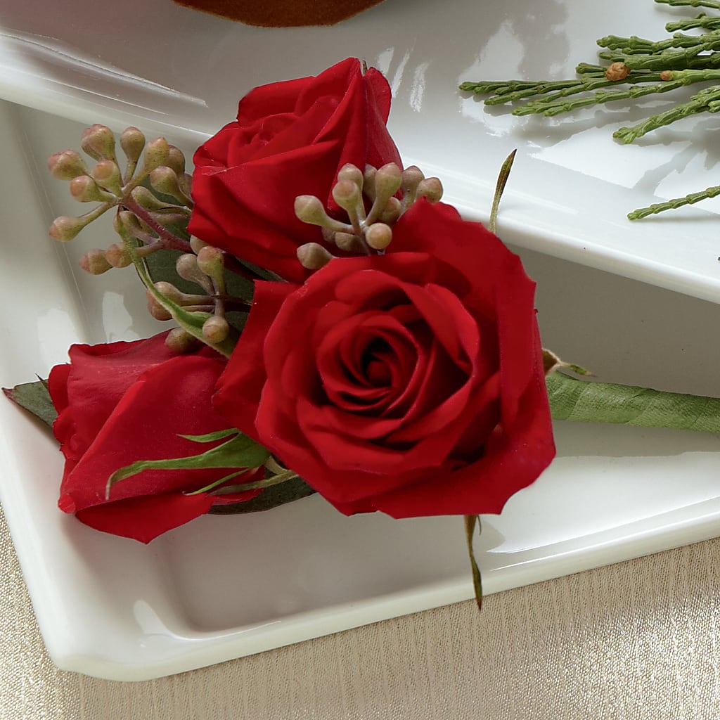 Red Spray Rose Boutonniere – CHET & LEONA'S FLORAL SHOP, Milwaukee WI