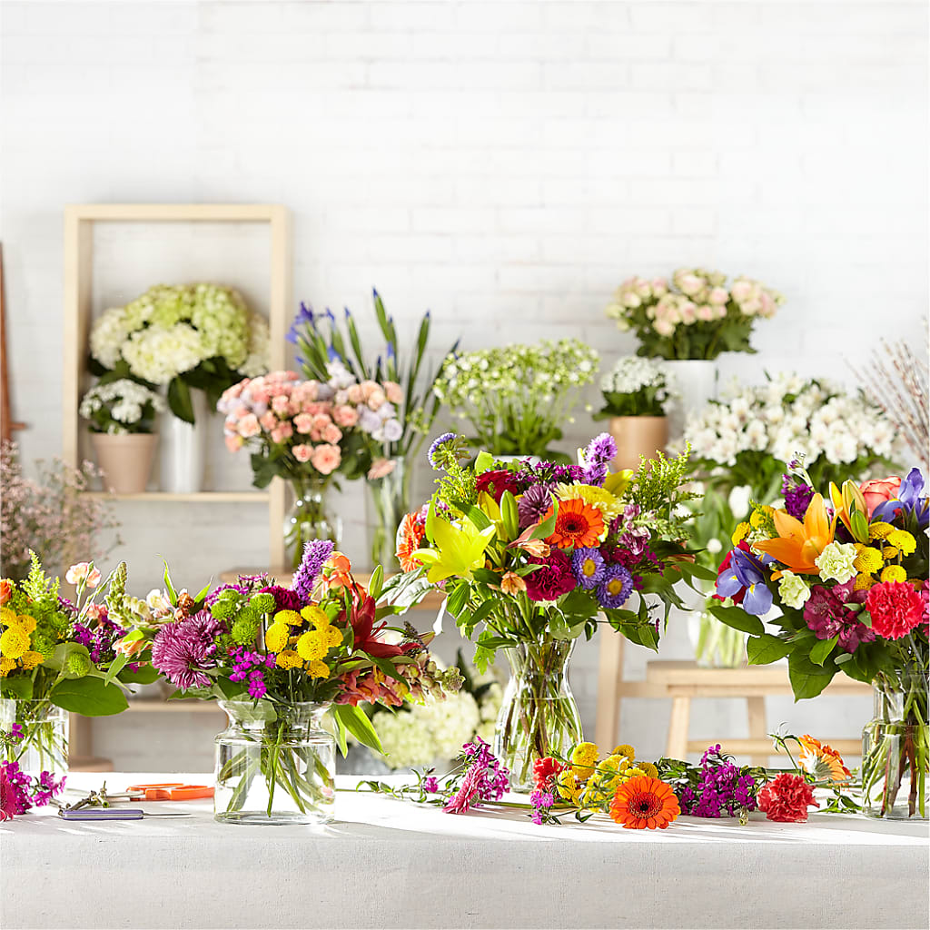 Bold & Bright – A Florist Original – CHET & LEONA'S FLORAL SHOP, Milwaukee WI