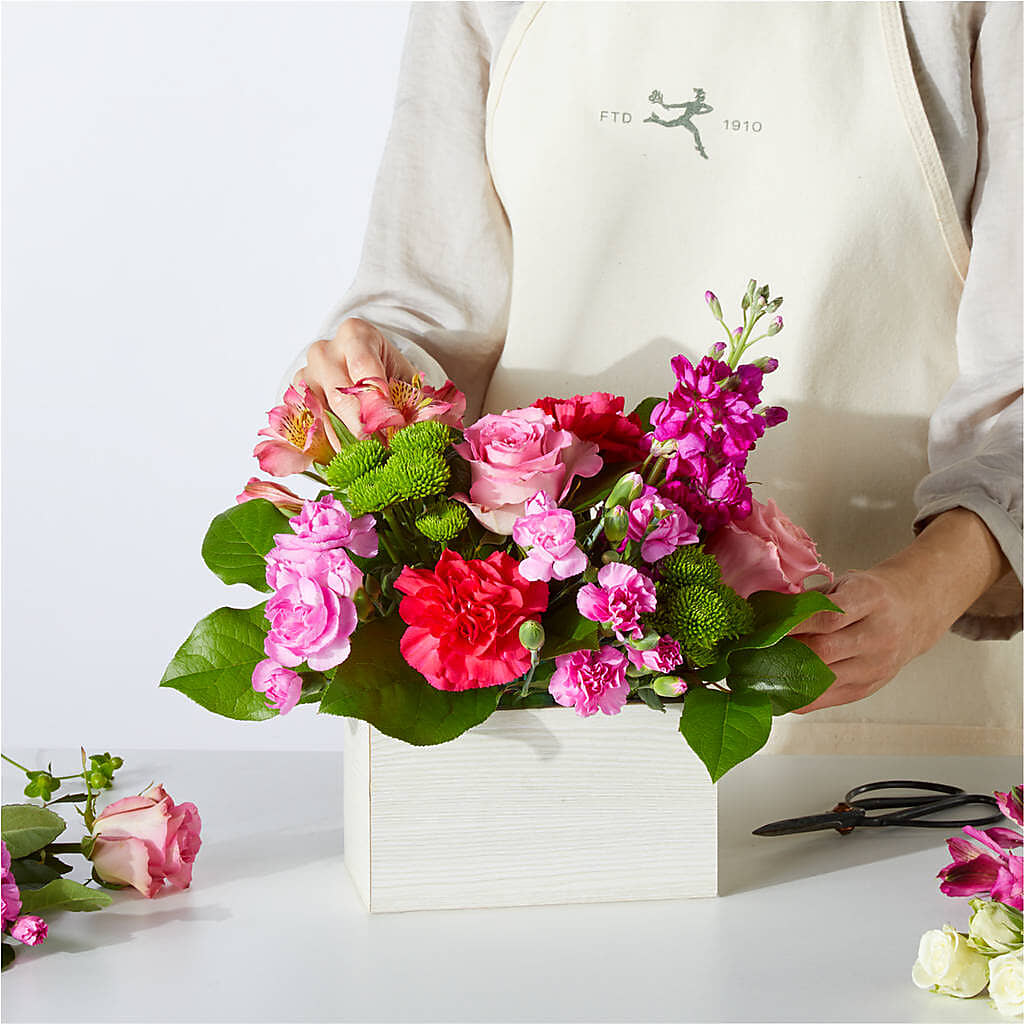 Sweetberry Box – A Florist Original – CHET & LEONA'S FLORAL SHOP, Milwaukee WI