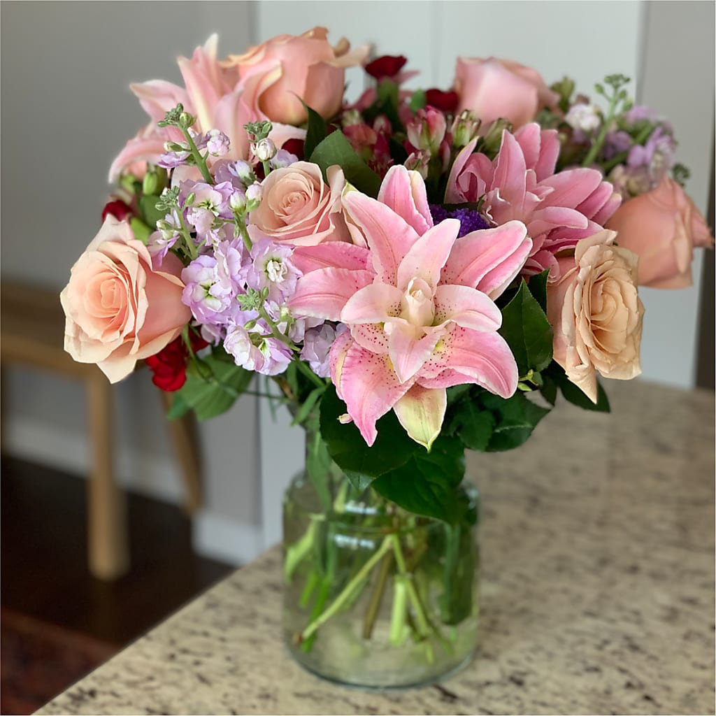 Romantique Bouquet – CHET & LEONA'S FLORAL SHOP, Milwaukee WI