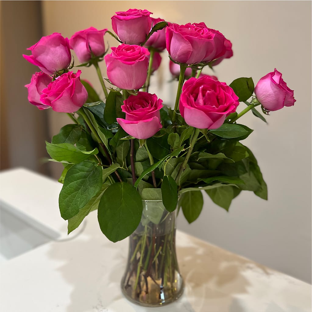 Long Stem Pink Rose Bouquet – CHET & LEONA'S FLORAL SHOP, Milwaukee WI