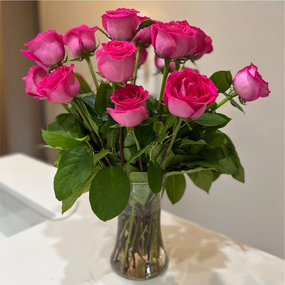 Long Stem Pink Rose Bouquet – CHET & LEONA'S FLORAL SHOP, Milwaukee WI