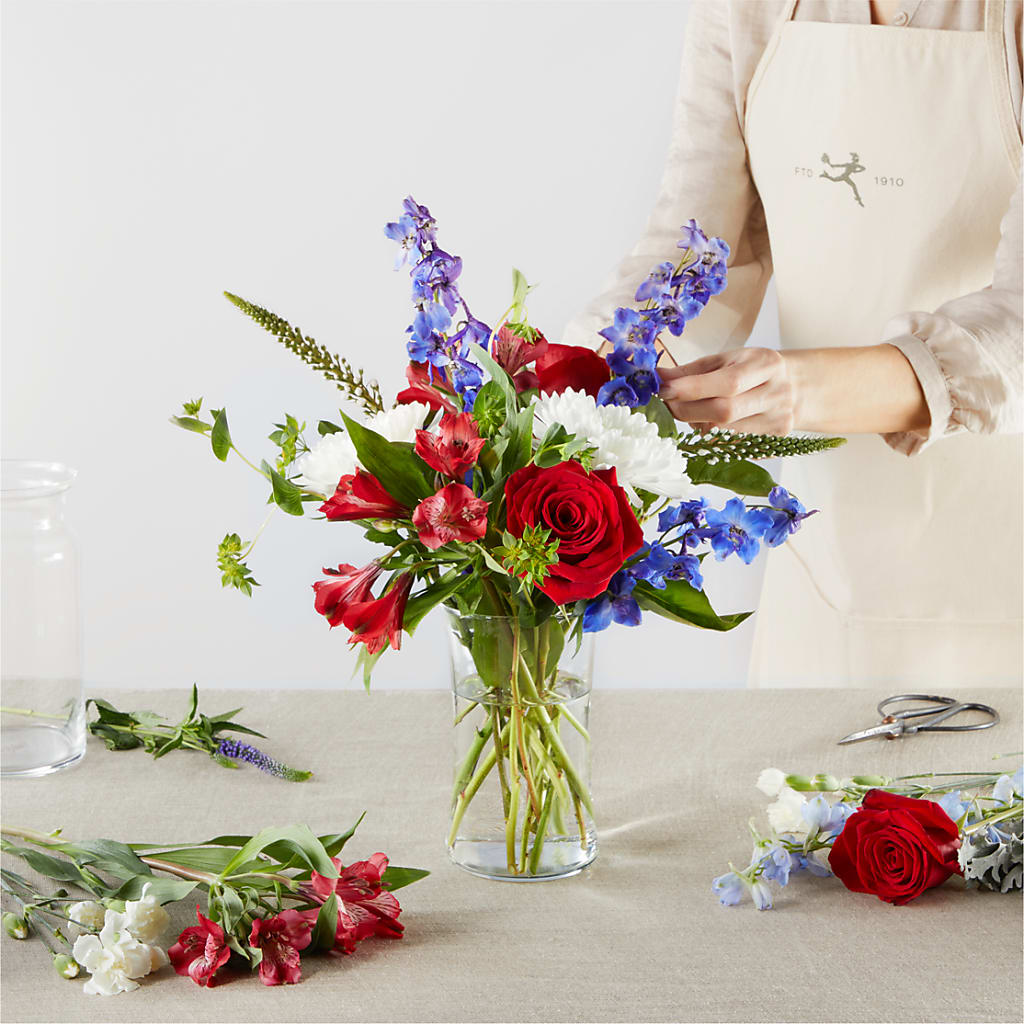 Star Spangled - A Florist Original – CHET & LEONA'S FLORAL SHOP, Milwaukee WI
