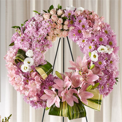 Gift of Warmth Wreath – CHET & LEONA'S FLORAL SHOP, Milwaukee WI