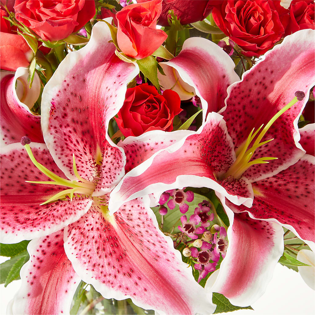 Match Made in Heaven Bouquet – CHET & LEONA'S FLORAL SHOP, Milwaukee WI