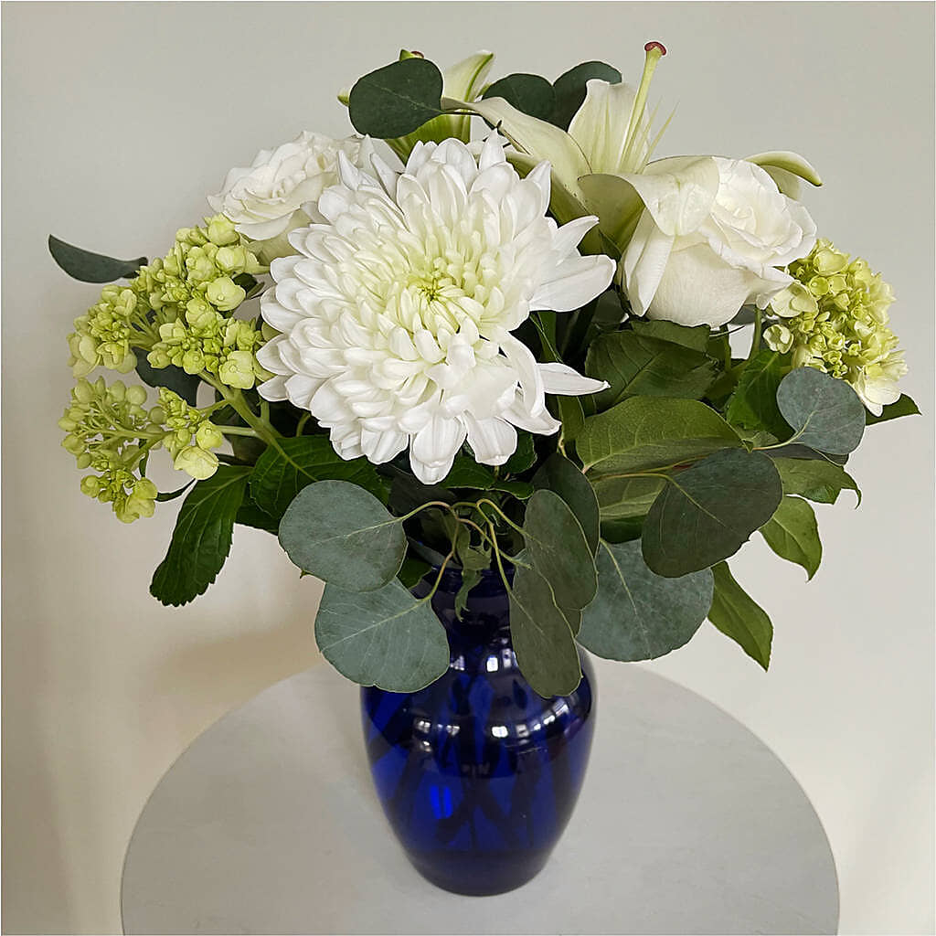 Snowy Dreams Bouquet – CHET & LEONA'S FLORAL SHOP, Milwaukee WI
