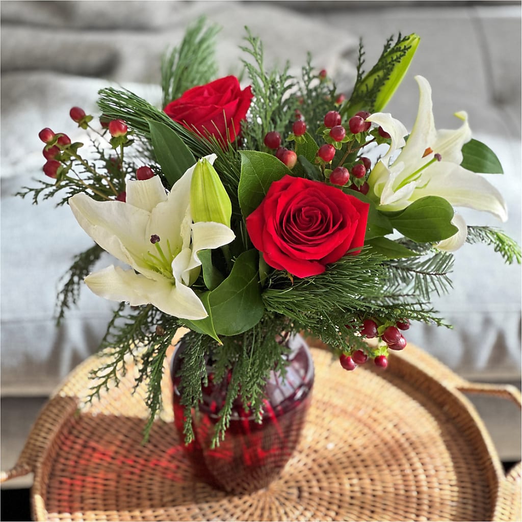Evergreen Delight Bouquet – CHET & LEONA'S FLORAL SHOP, Milwaukee WI
