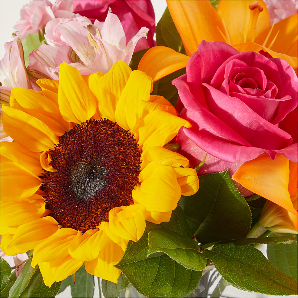 In Full Swing Bouquet – CHET & LEONA'S FLORAL SHOP, Milwaukee WI