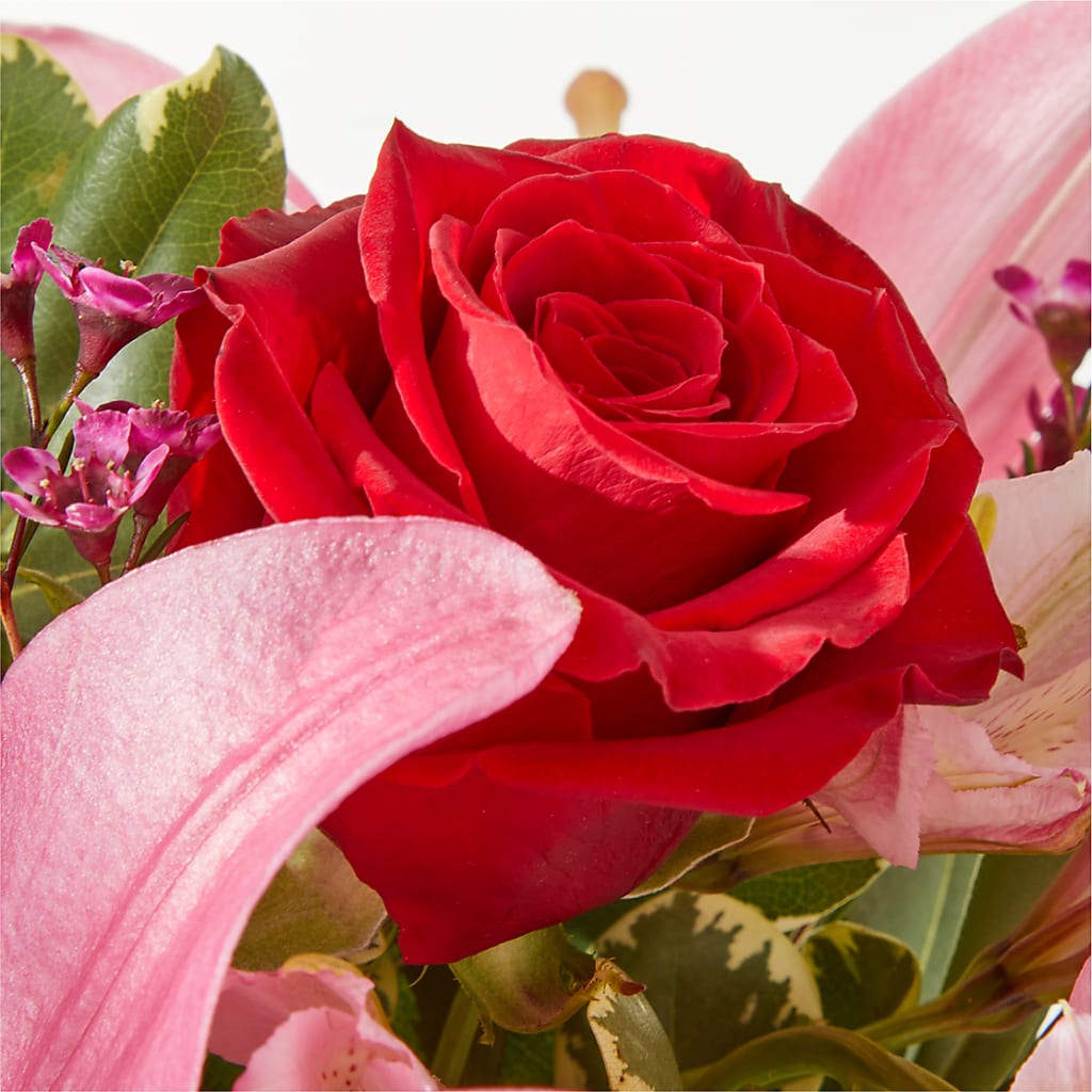 Lucky in Love Bouquet – CHET & LEONA'S FLORAL SHOP, Milwaukee WI