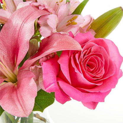 Lots of Love Bouquet – CHET & LEONA'S FLORAL SHOP, Milwaukee WI