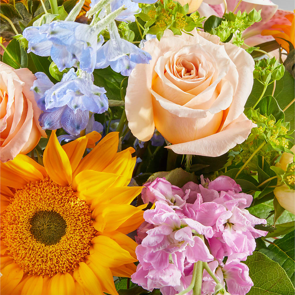 Dreamy Meadows Bouquet – CHET & LEONA'S FLORAL SHOP, Milwaukee WI