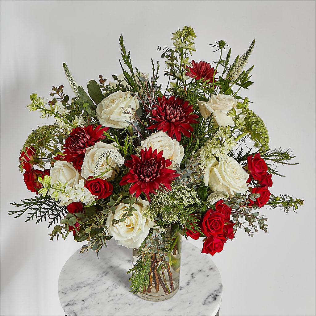 Favorite Traditions Bouquet – CHET & LEONA'S FLORAL SHOP, Milwaukee WI
