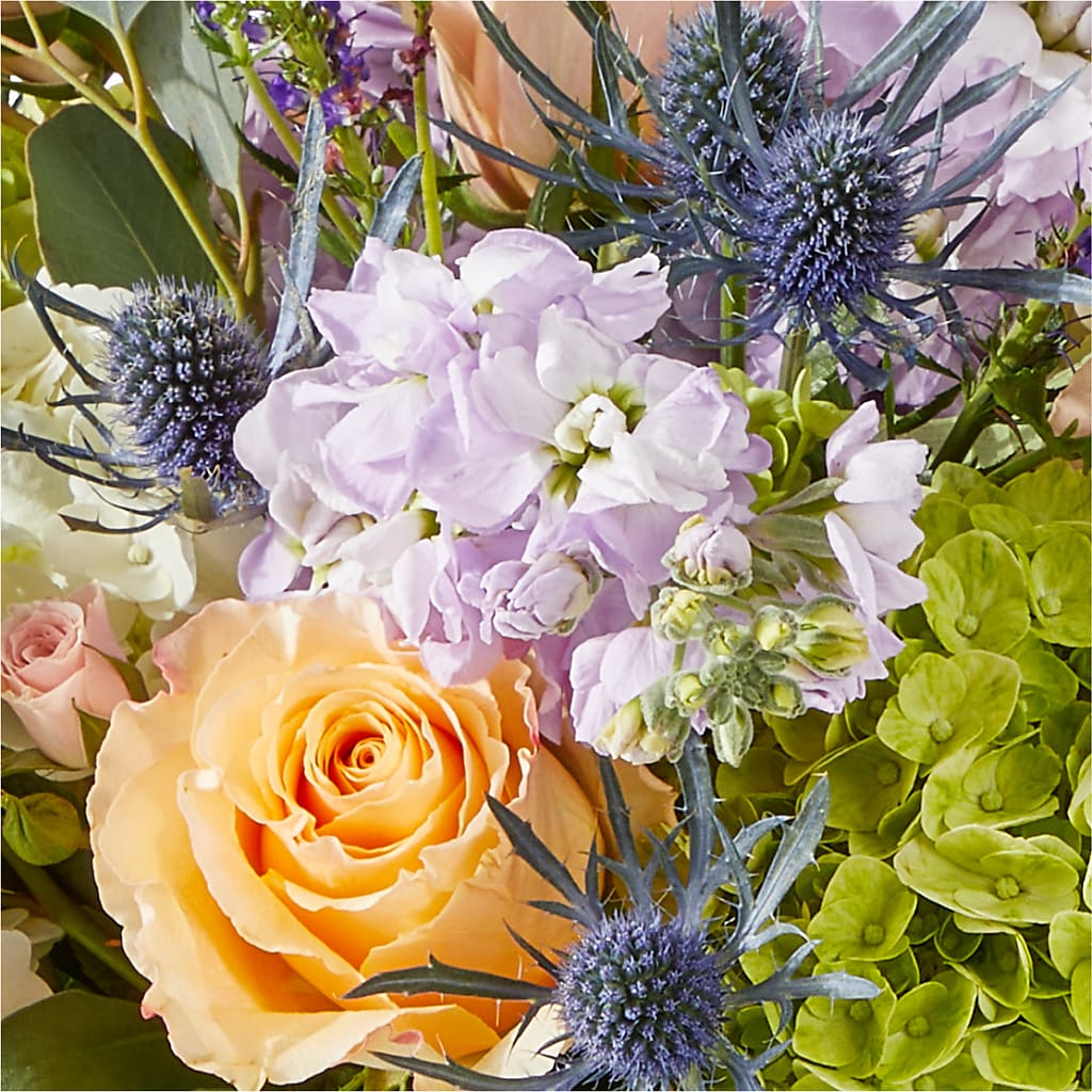 Porch Swing Bouquet – CHET & LEONA'S FLORAL SHOP, Milwaukee WI