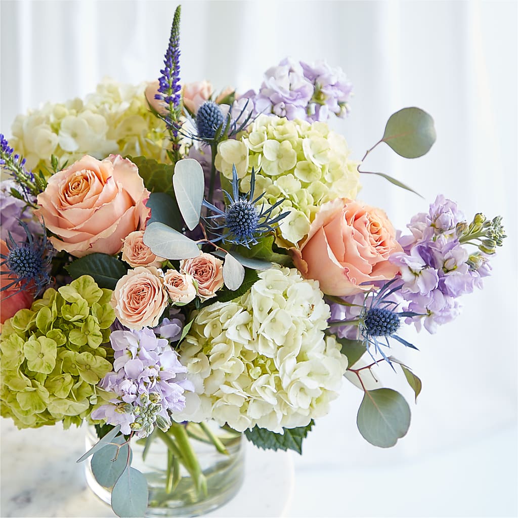 Porch Swing Bouquet – CHET & LEONA'S FLORAL SHOP, Milwaukee WI