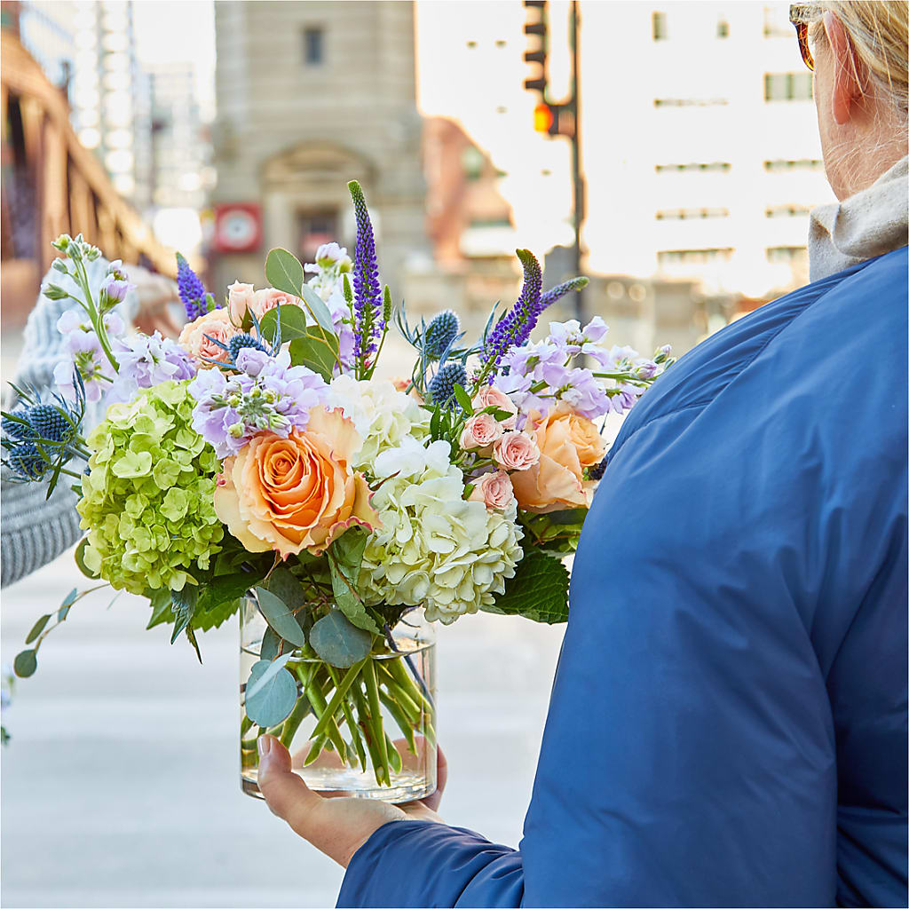Porch Swing Bouquet – CHET & LEONA'S FLORAL SHOP, Milwaukee WI