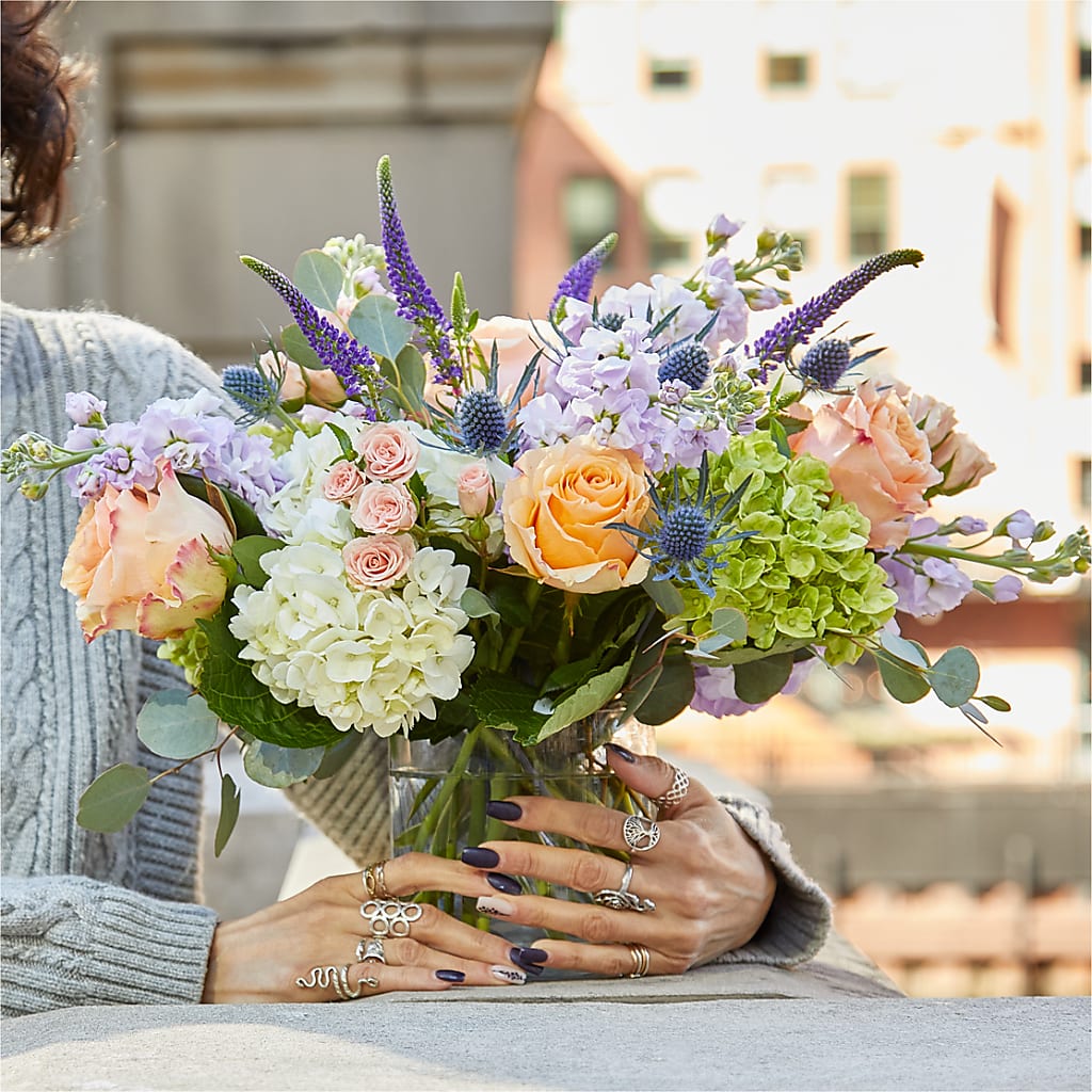 Porch Swing Bouquet – CHET & LEONA'S FLORAL SHOP, Milwaukee WI