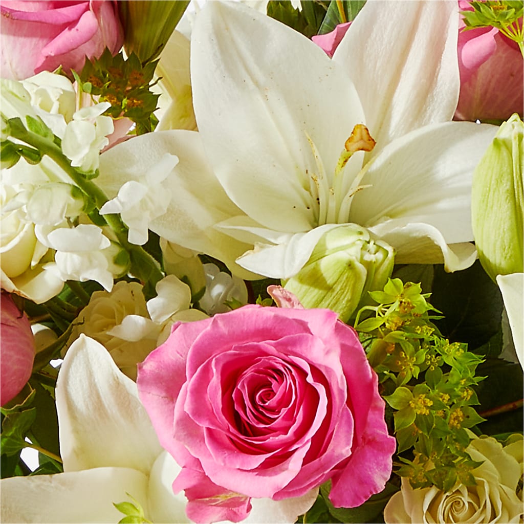 Fondly Bouquet – CHET & LEONA'S FLORAL SHOP, Milwaukee WI