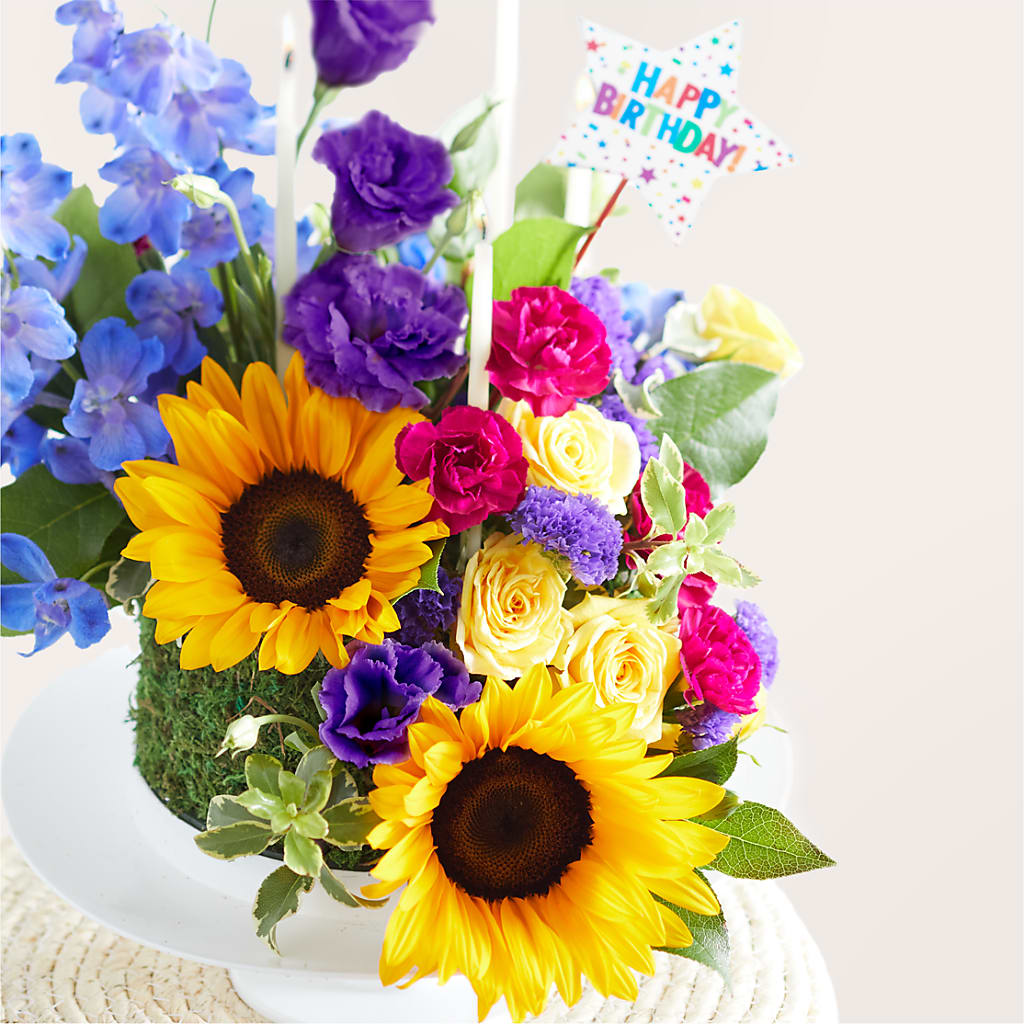 Star of the Day Floral Cake – CHET & LEONA'S FLORAL SHOP, Milwaukee WI